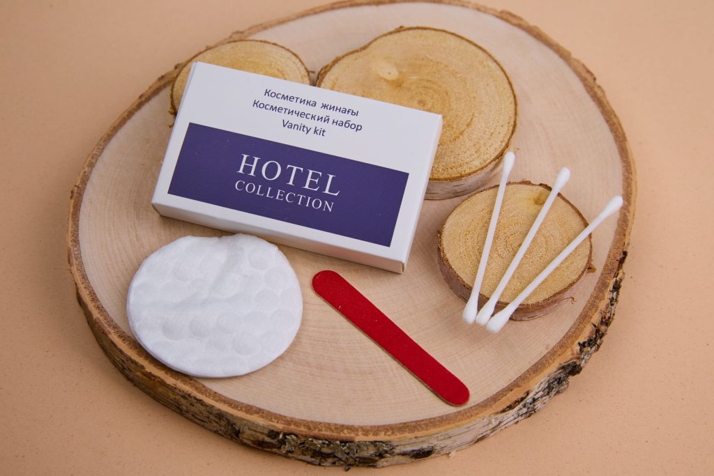 Косметический набор HOTEL COLLECTION в бумажной коробке