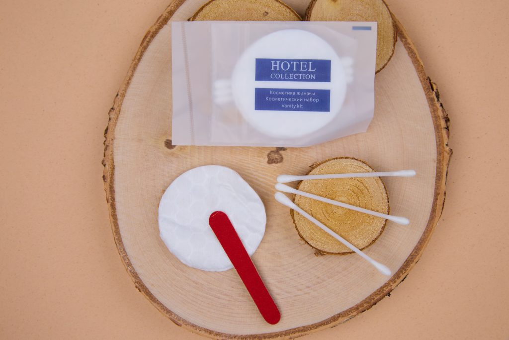 Косметический набор HOTEL COLLECTION в flow-pack упаковке
