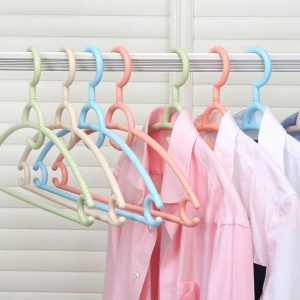 Вешалки плечики для одежды пластиковые BHS -9