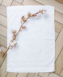 Махровое полотенце для ног 50×70 см с рисунком «Ножки» — белое, производство Ташкент