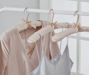 Вешалка для деликатных вещей         BHS -7 Цвет: черный, серый, бежевый